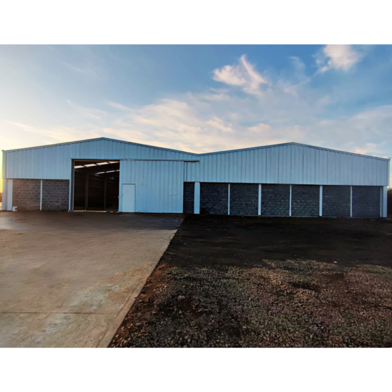 Construcción de «Bodegas Plaenge»